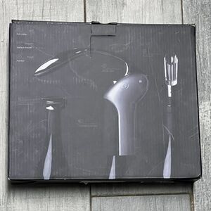 NEW Rabbit Vertical Rabbit With Aerator Pourer Foil Cutter Gift Set Opened